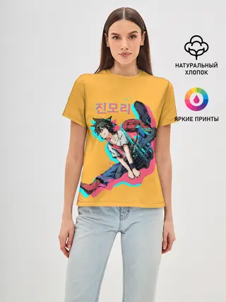 Женская базовая футболка / Mo-Ri прыгает