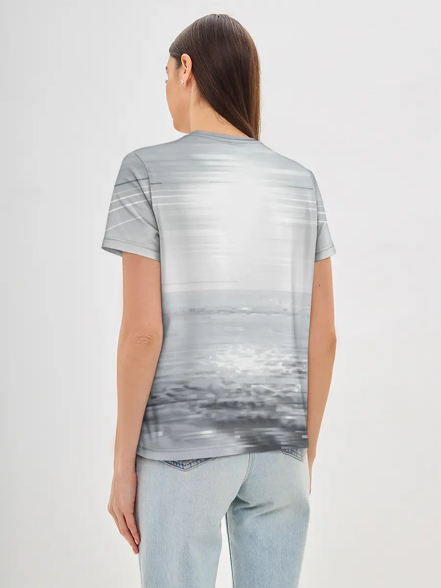 Женская базовая футболка / DEATH STRANDING