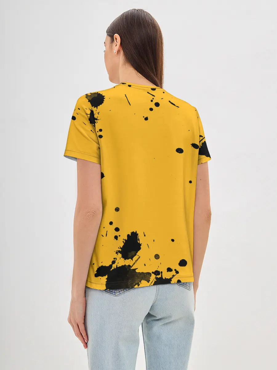 Женская базовая футболка / Война никогда не меняется