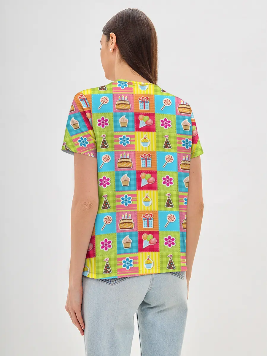 Женская базовая футболка / День Рождения