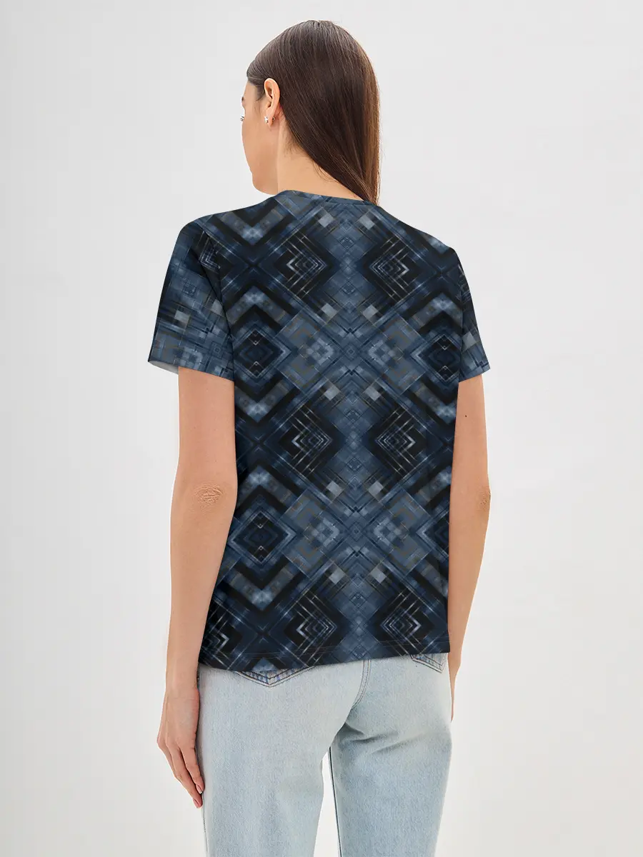 Женская базовая футболка / Темный синий абстрактный узор