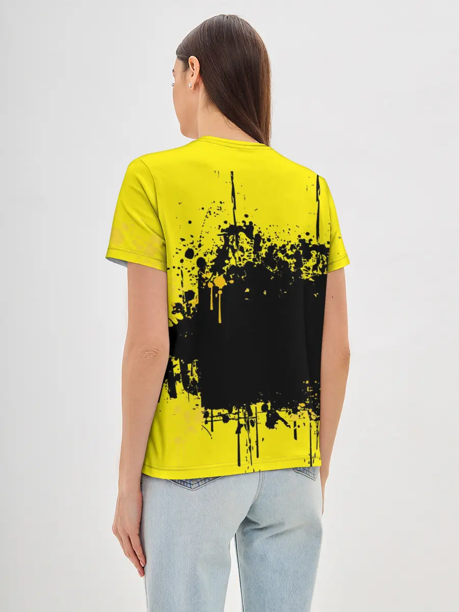 Женская базовая футболка / веселое яйцо на черном фоне