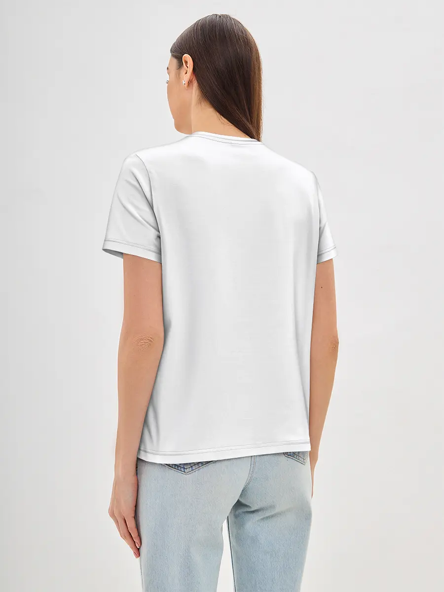 Женская базовая футболка / Тоторо спит