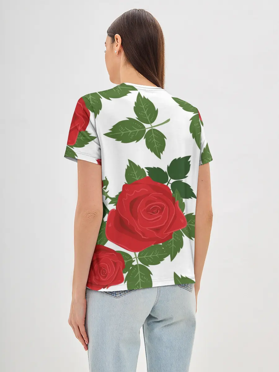 Женская базовая футболка / Большие розы