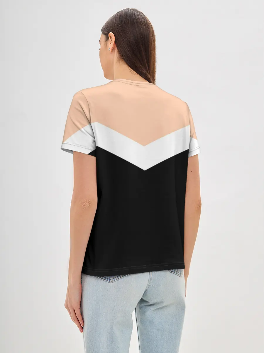 Женская базовая футболка / Простота