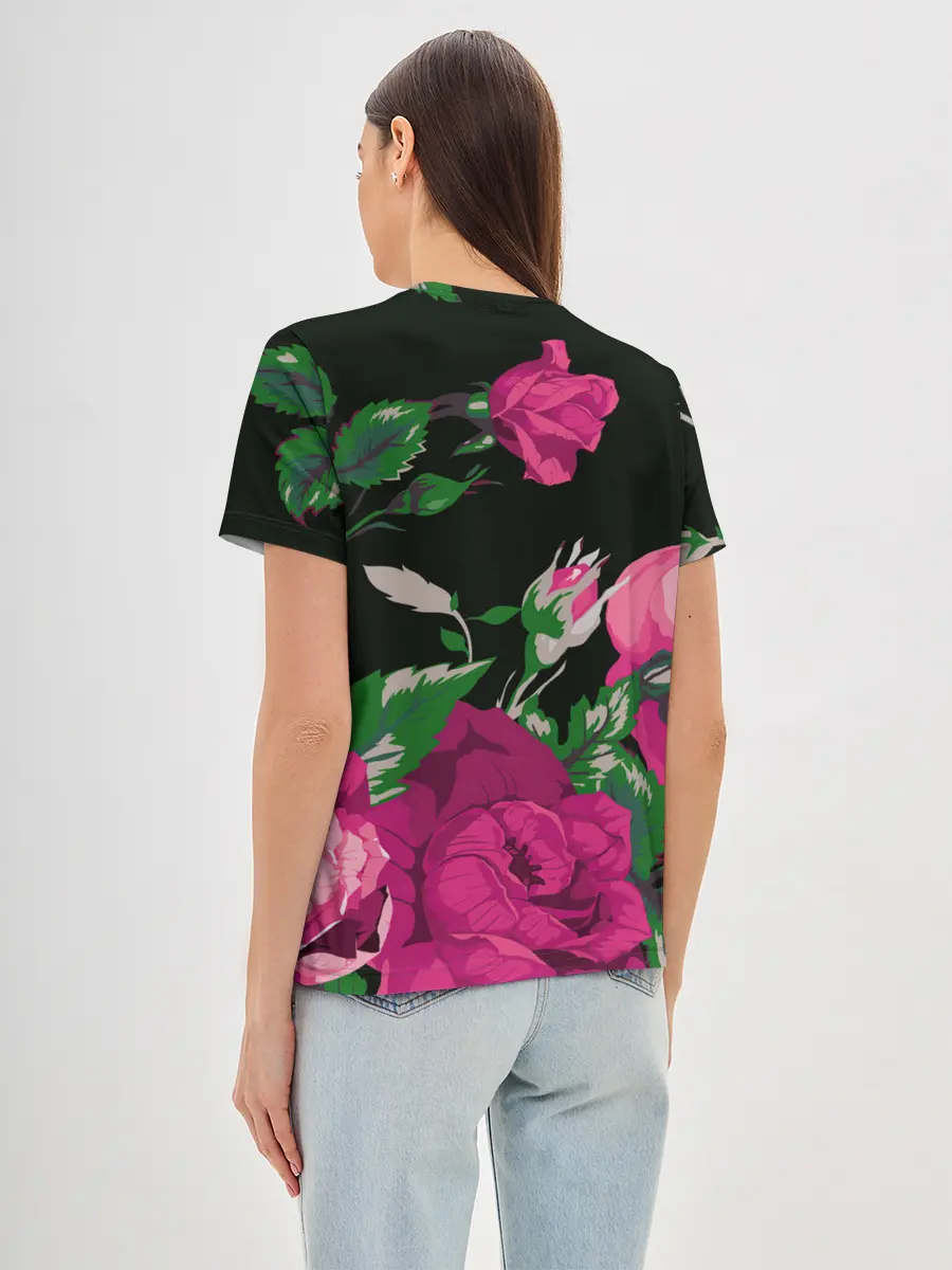 Женская базовая футболка / Розы