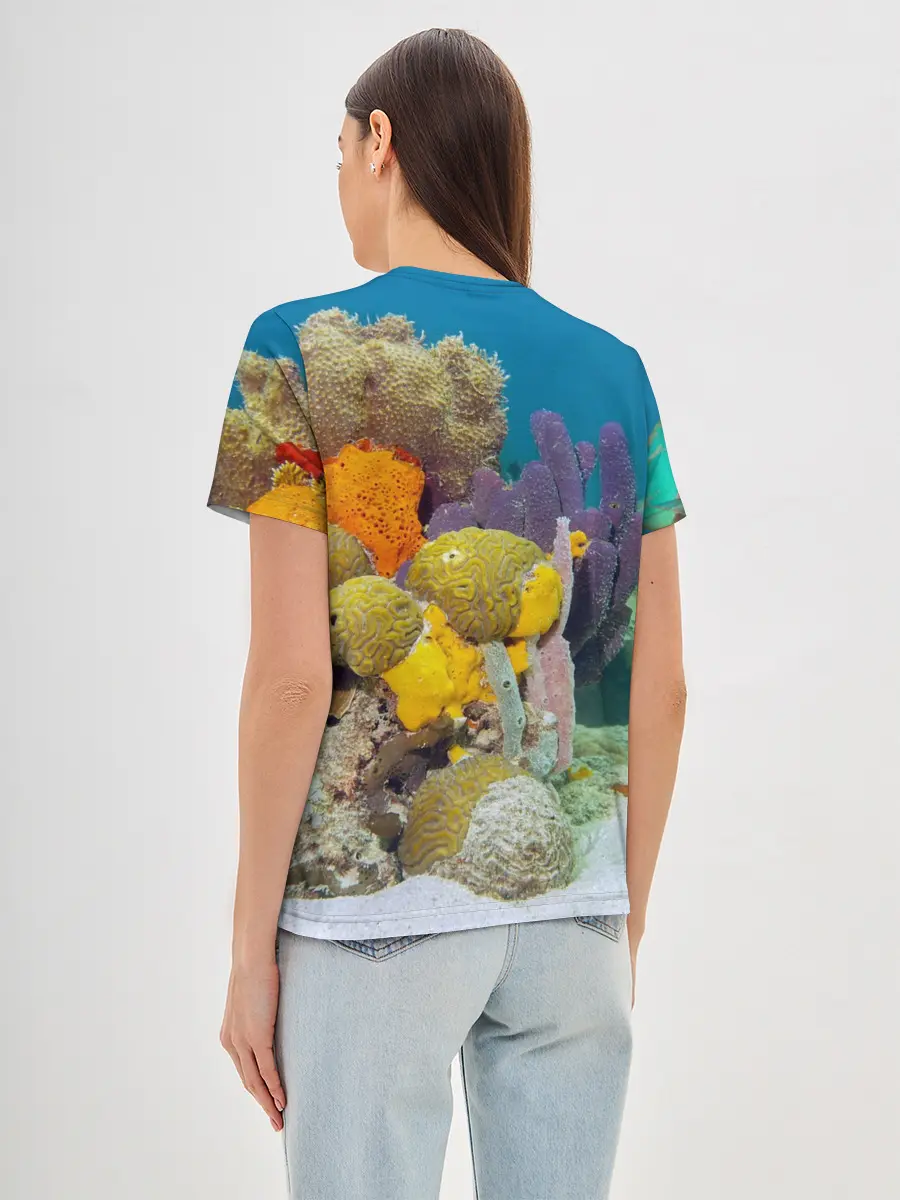 Женская базовая футболка / Морской мир