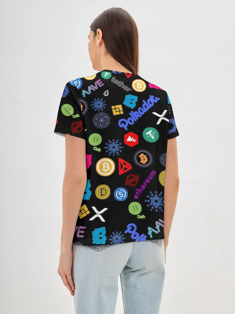 Женская базовая футболка / BITCOIN PATTERN | БИТКОИН