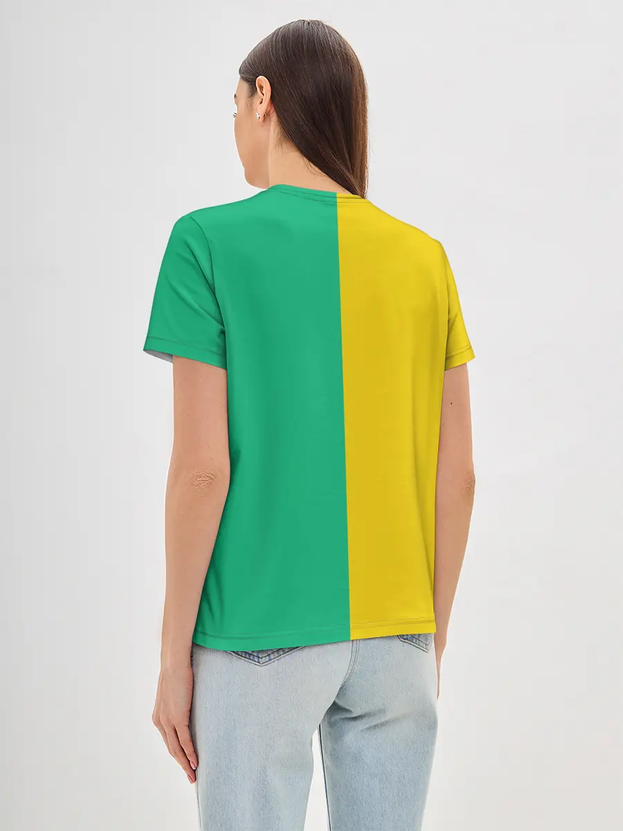 Женская базовая футболка / Бестия