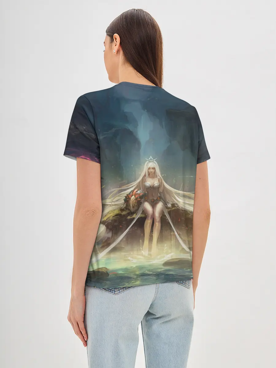 Женская базовая футболка / League of legends