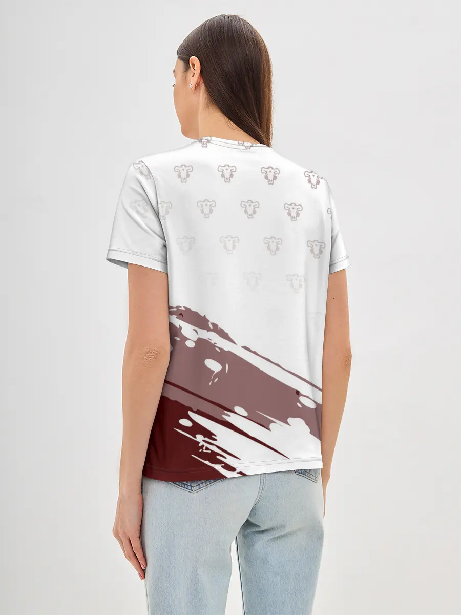 Женская базовая футболка / Аста кричит с мечом Чёрный клевер