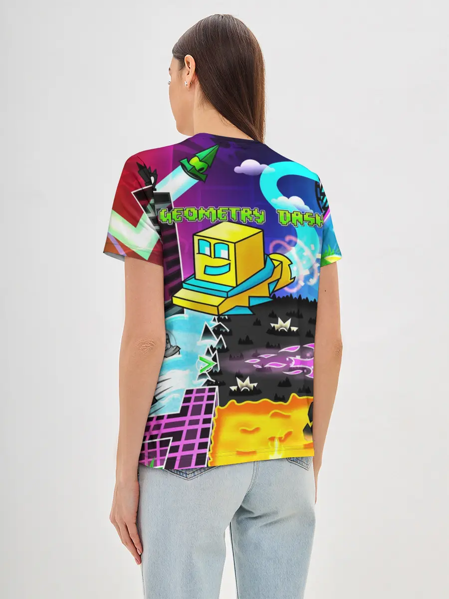 Женская базовая футболка / Geometry Dash