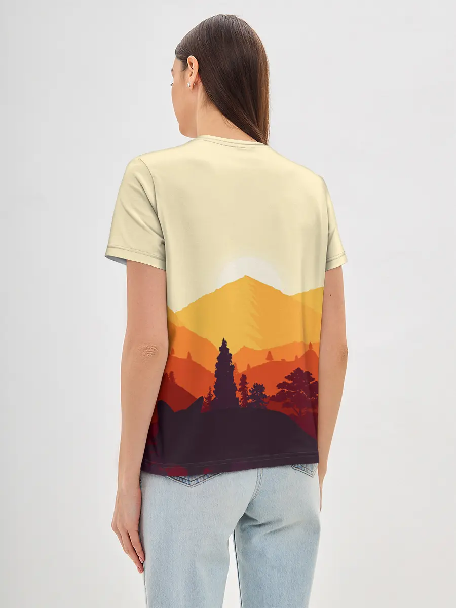 Женская базовая футболка / Горы закат пейзаж лиса арт