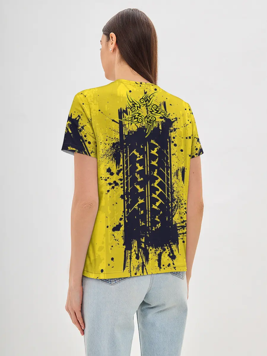 Женская базовая футболка / CYBERPUNK 2077