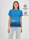 Женская базовая футболка / вид на ночной мегаполис