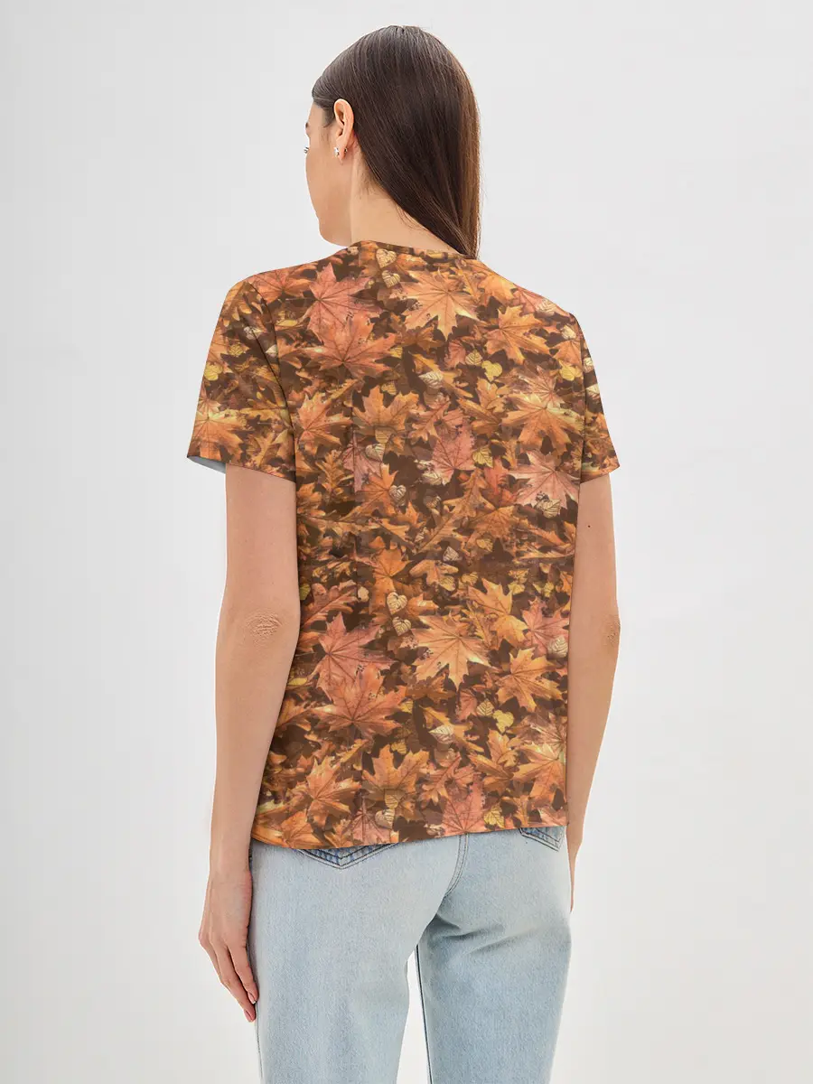 Женская базовая футболка / Осеннее листопад