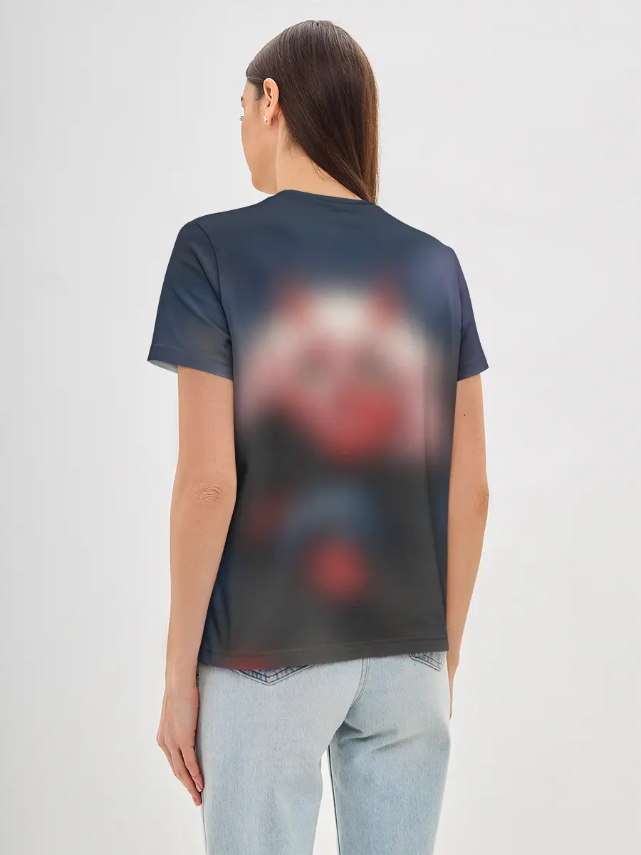 Женская базовая футболка / ноль два боится