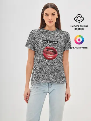 Женская базовая футболка / Губы