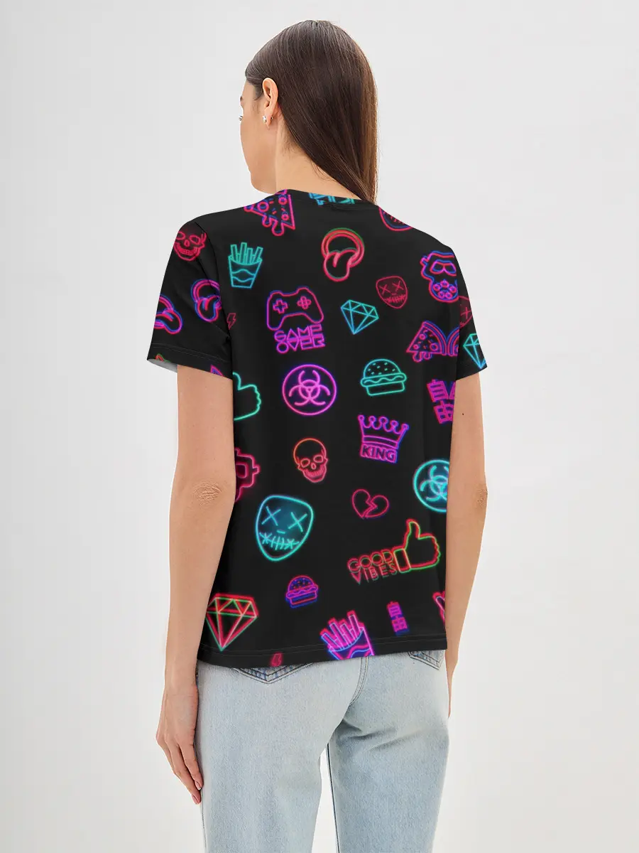 Женская базовая футболка / GAMES