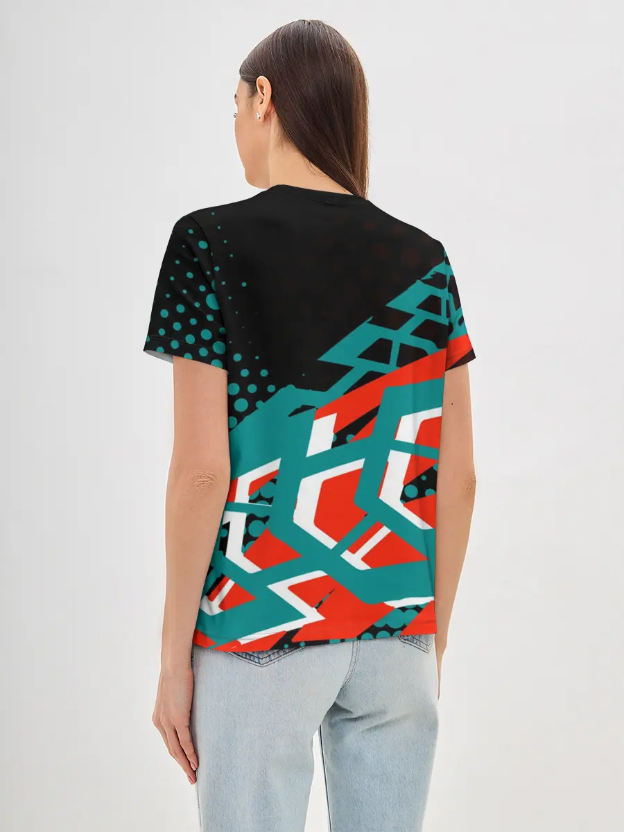 Женская базовая футболка / Suzuki