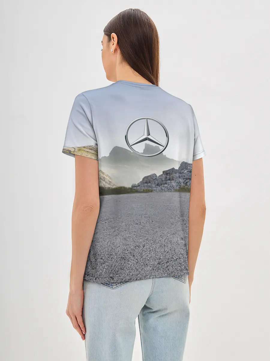 Женская базовая футболка / Mercedes V8 Biturbo