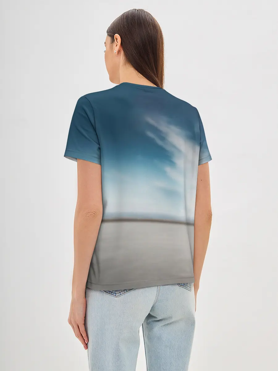 Женская базовая футболка / Tesla Model 3