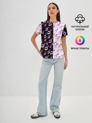 Женская базовая футболка / Розовые джоджо на чернобелом