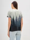 Женская базовая футболка / Лес