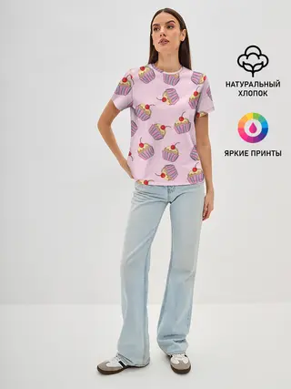 Женская базовая футболка / Капкейки на розовом