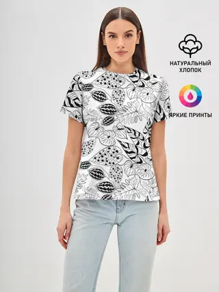 Женская базовая футболка / Черно-белый узор Тропики