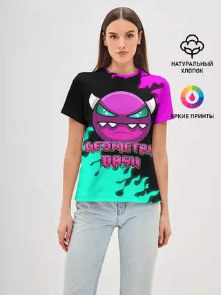Женская базовая футболка / Geometry Dash