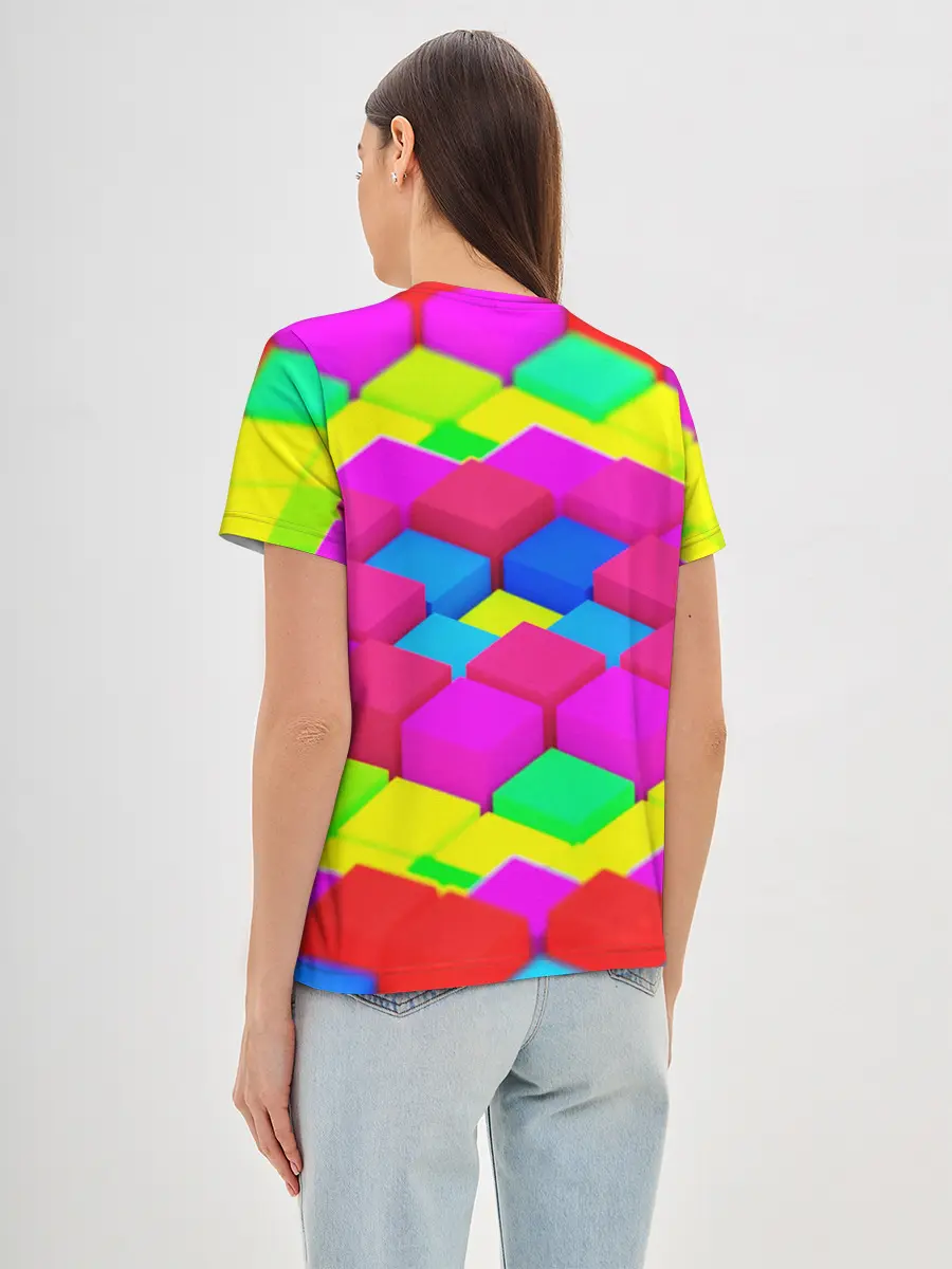 Женская базовая футболка / ЦВЕТНЫЕ КУБИКИ