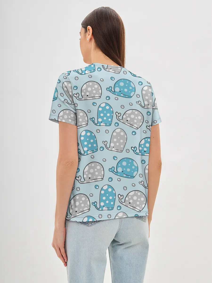 Женская базовая футболка / Киты паттерн