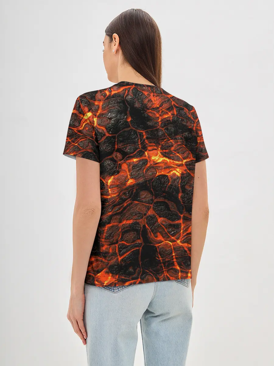 Женская базовая футболка / Горящая лава