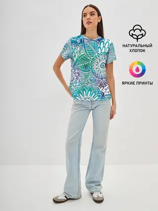 Женская базовая футболка / цветочный узор