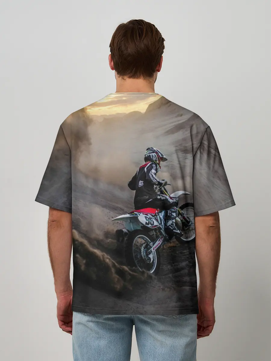 Мужская футболка оверсайз / Душа питбайкера