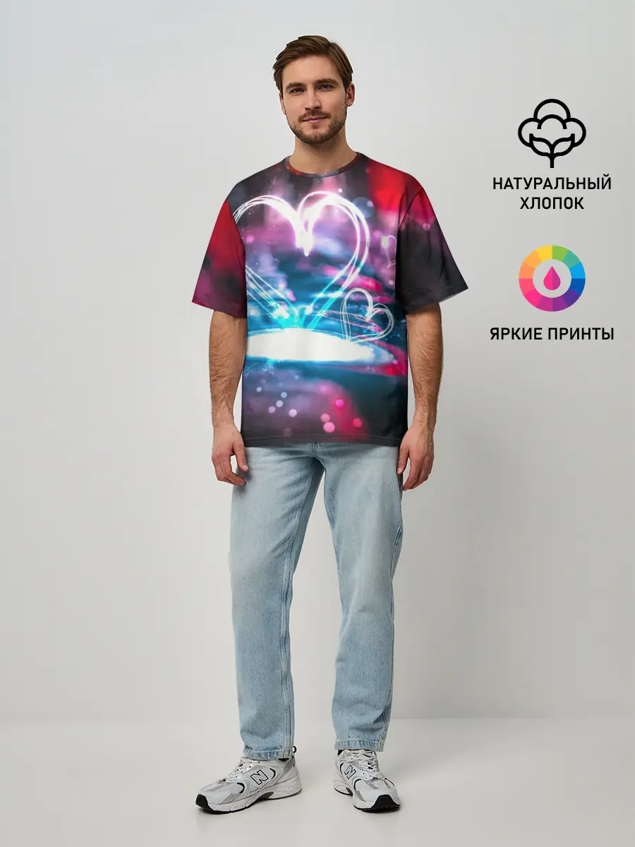 Мужская футболка оверсайз / Неоновое сердце