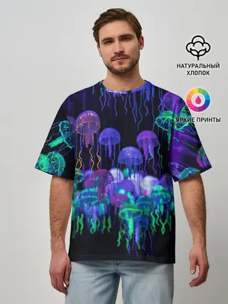 Мужская футболка оверсайз / Неоновые медузы