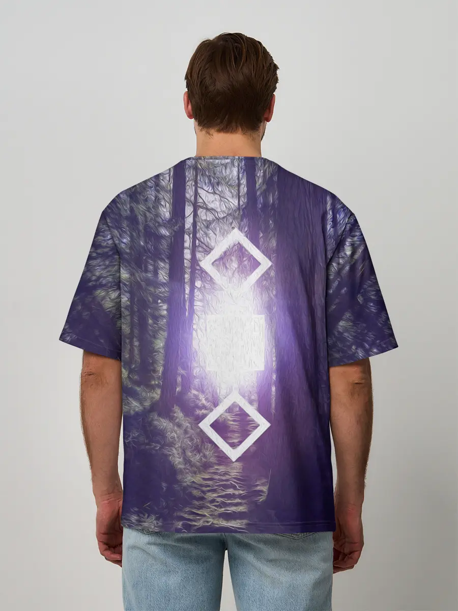 Мужская футболка оверсайз / ИСТОЧНИК СВЕТА