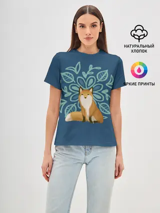 Женская базовая футболка / Лиса с цветочным узором