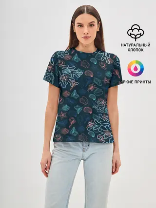 Женская базовая футболка / Ракушки