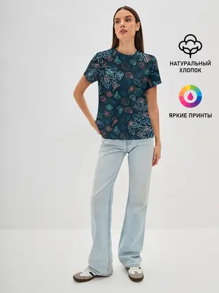 Женская базовая футболка / Ракушки