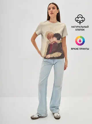 Женская базовая футболка / Парни целуются