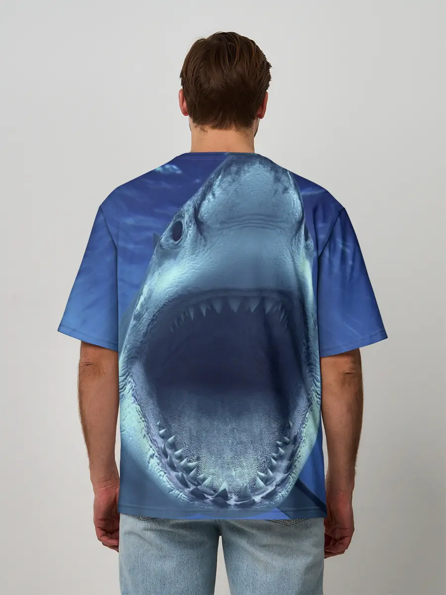 Мужская футболка оверсайз / Белая акула