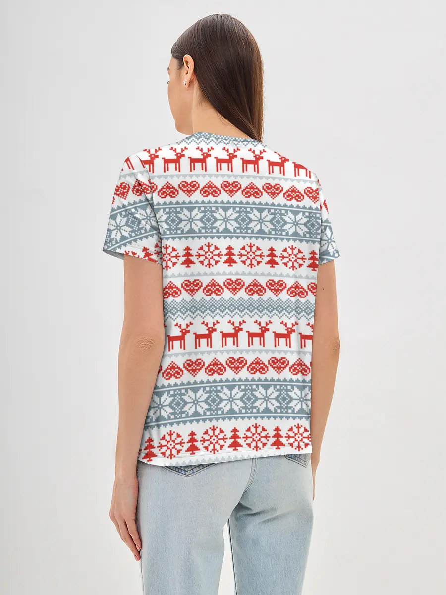 Женская базовая футболка / Новогодний пиксельный узор