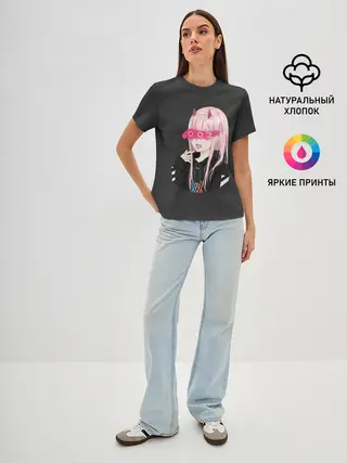 Женская базовая футболка / Zero Two