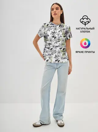 Женская базовая футболка / Лилии