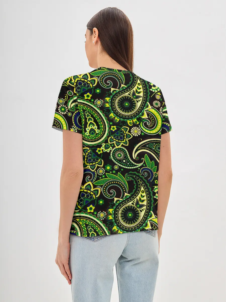 Женская базовая футболка / Ярко зеленые славянские узоры