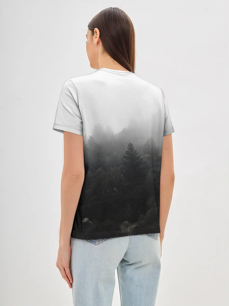 Женская базовая футболка / Лес