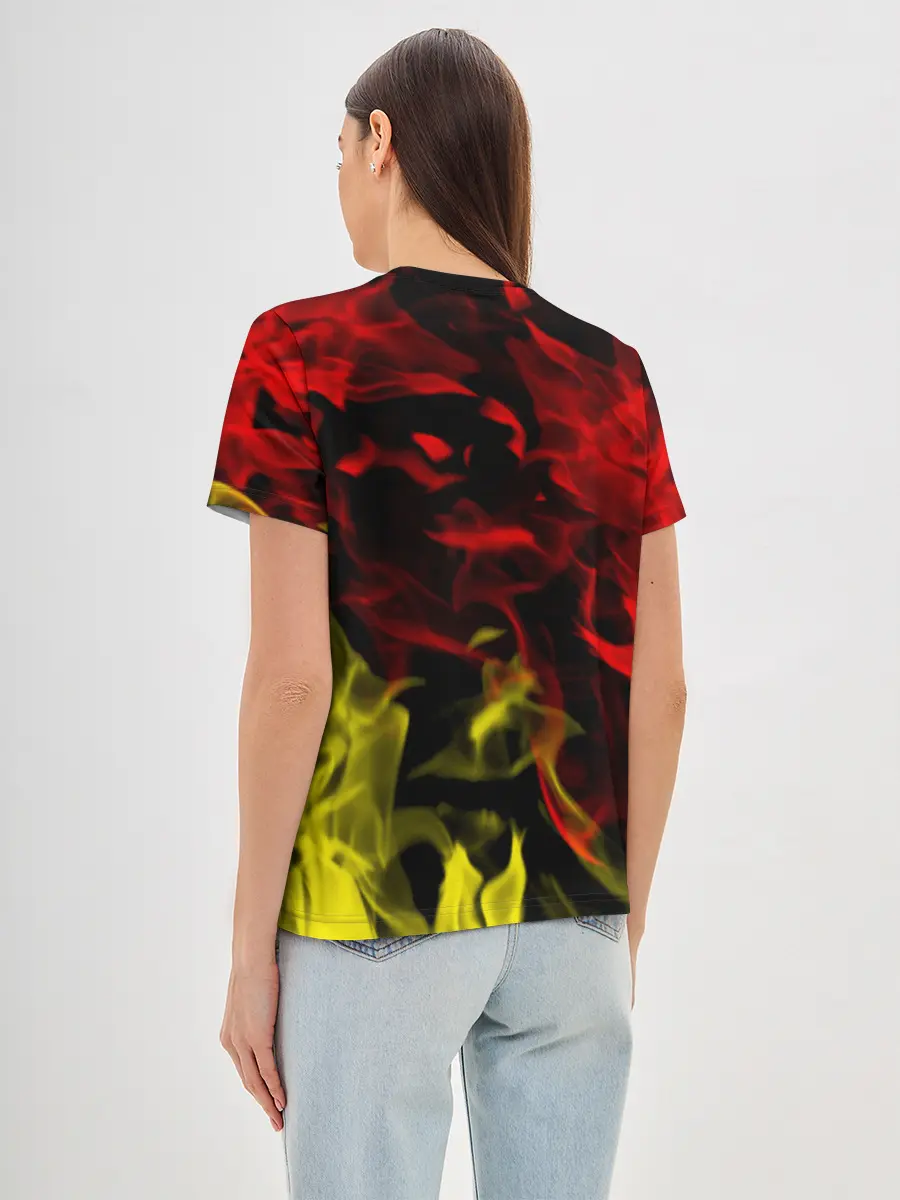 Женская базовая футболка / Маг огня Among us